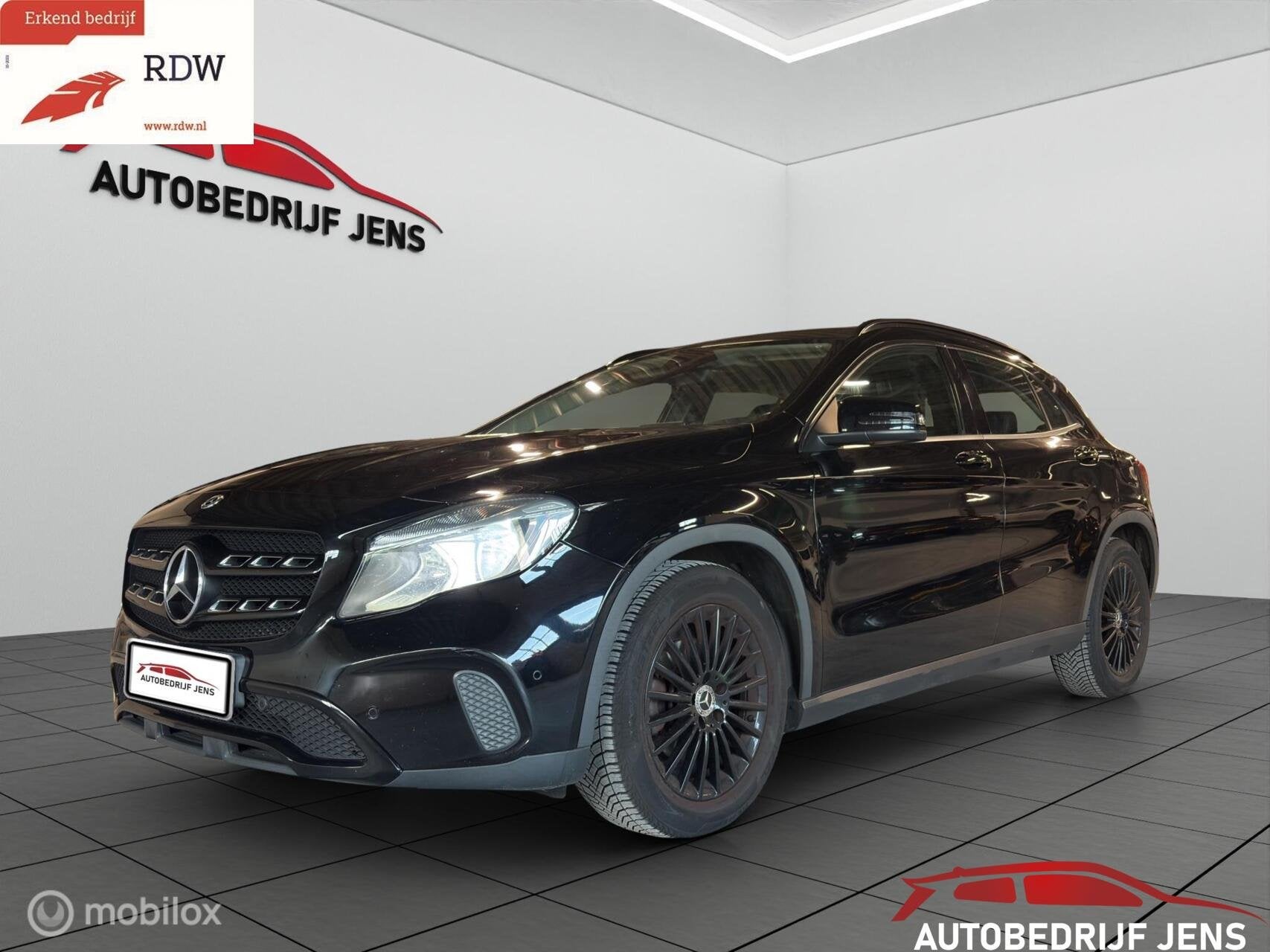 Mercedes GLA-klasse 180 Sport Edition, Auto's, Gebruikt, Euro 6, 4 cilinders, 715 kg