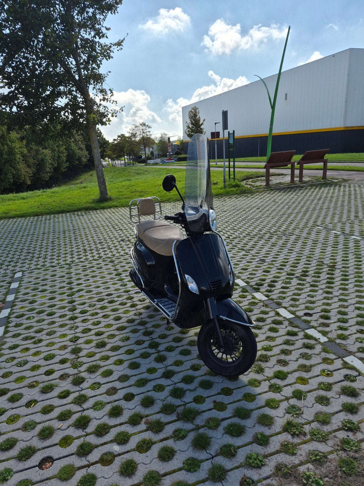 senzo rivalux nieuwstaat 8000km rijklaar, Ophalen of Verzenden, Zo goed als nieuw, Benzine, Overige merken