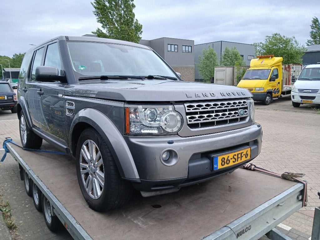 DEFECT Land Rover Discovery 4 3.0 Tdv6 2010 Grijs LR4 Export, Automaat, Zwart, 2993 cc, 7 stoelen