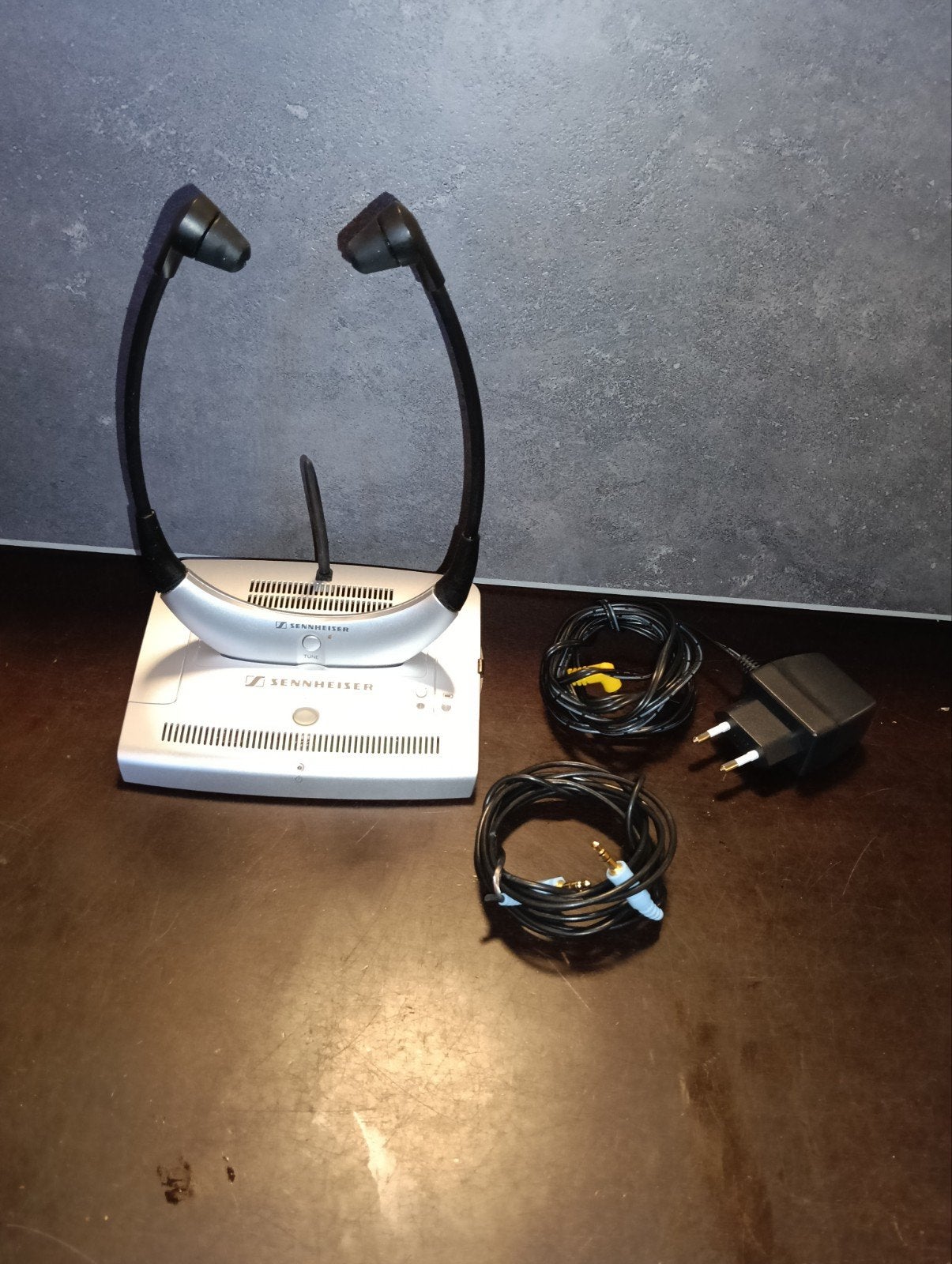 Sennheiser TR4200 draadloze hoofdtelefoon met basisstation, Zilver, Sennheiser, Overige typen, Ophalen of Verzenden