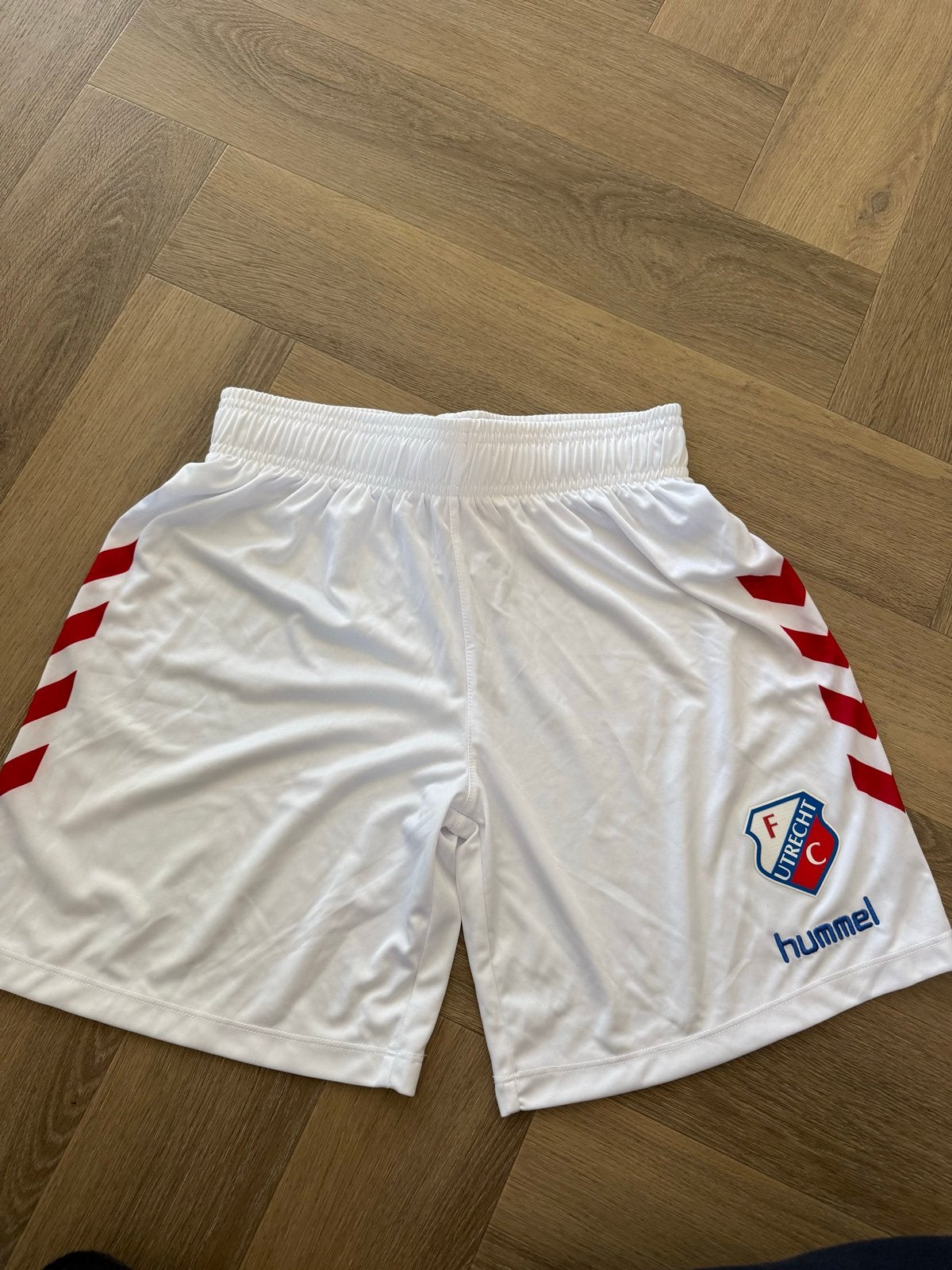 FC Utrecht Hummel voetbalbroekje 2018/2019 - Nieuw, Maat M, Ophalen of Verzenden, Nieuw, Broek