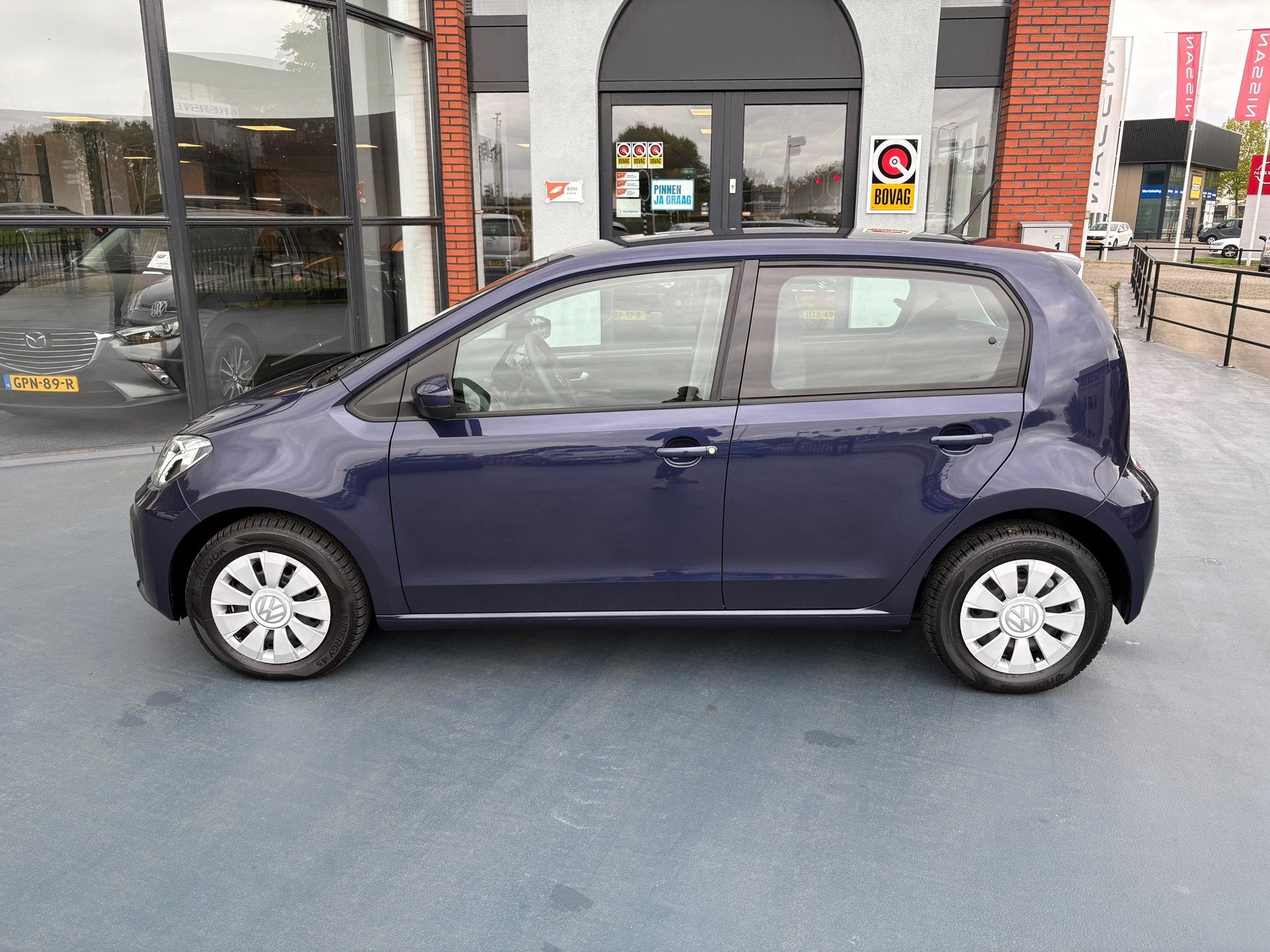Volkswagen UP! 1.0 BMT move up! AUTOMAAT STOELVERWARMING AIR, Gebruikt, 840 kg, 3 cilinders, Elektrische ramen