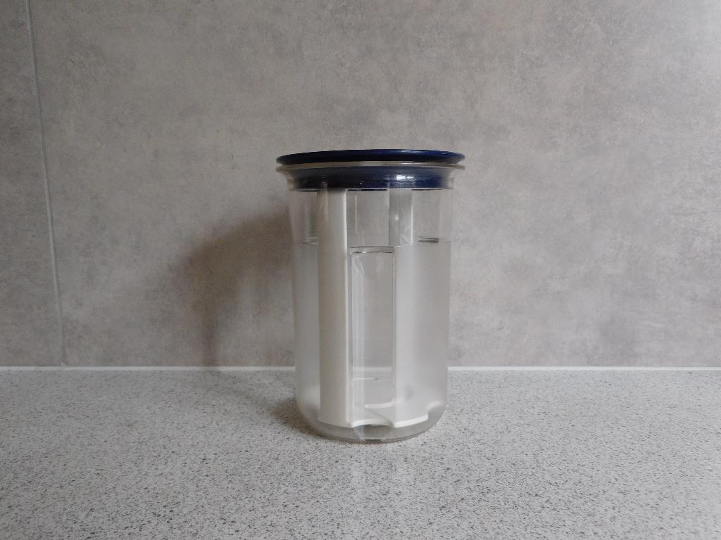 Tupperware Exclusieve Zuurpot en Lift 14 cm. Indigo, Ophalen of Verzenden, Zo goed als nieuw, Blauw, Overige typen