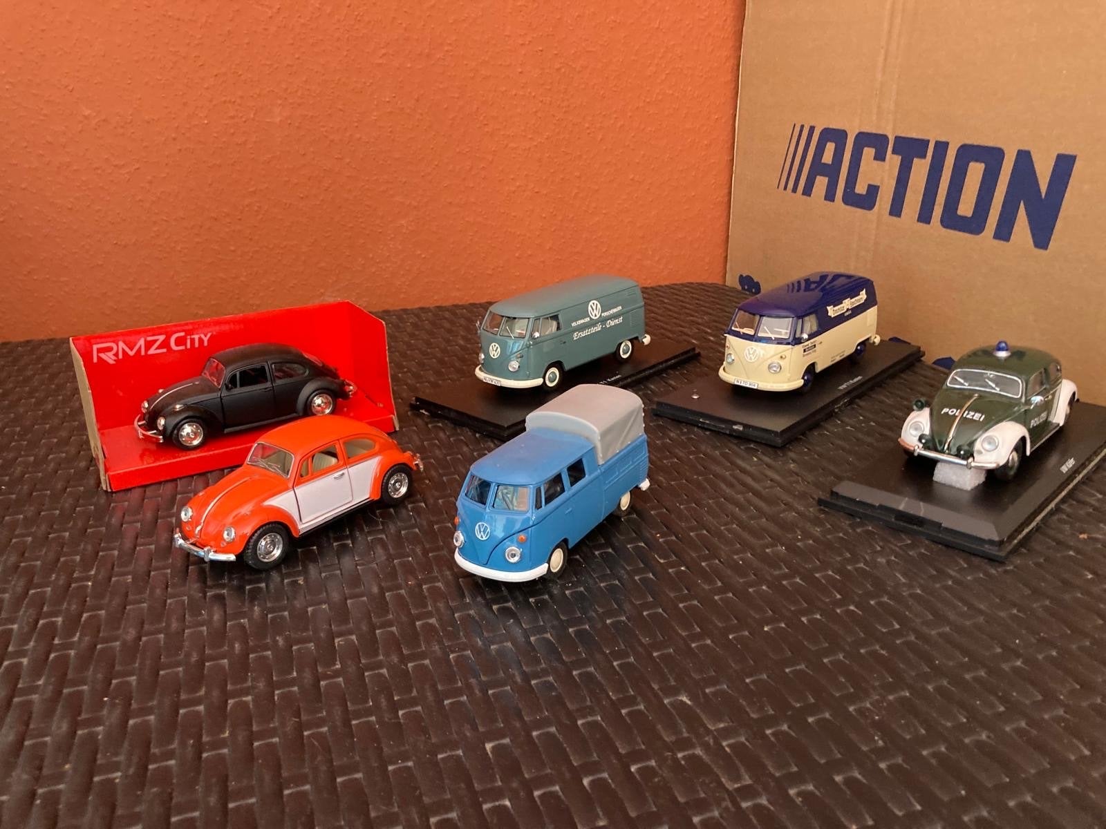 Verzameling modelauto's: VW Kevers, busjes en Citroën HY, Ophalen, Zo goed als nieuw, Auto
