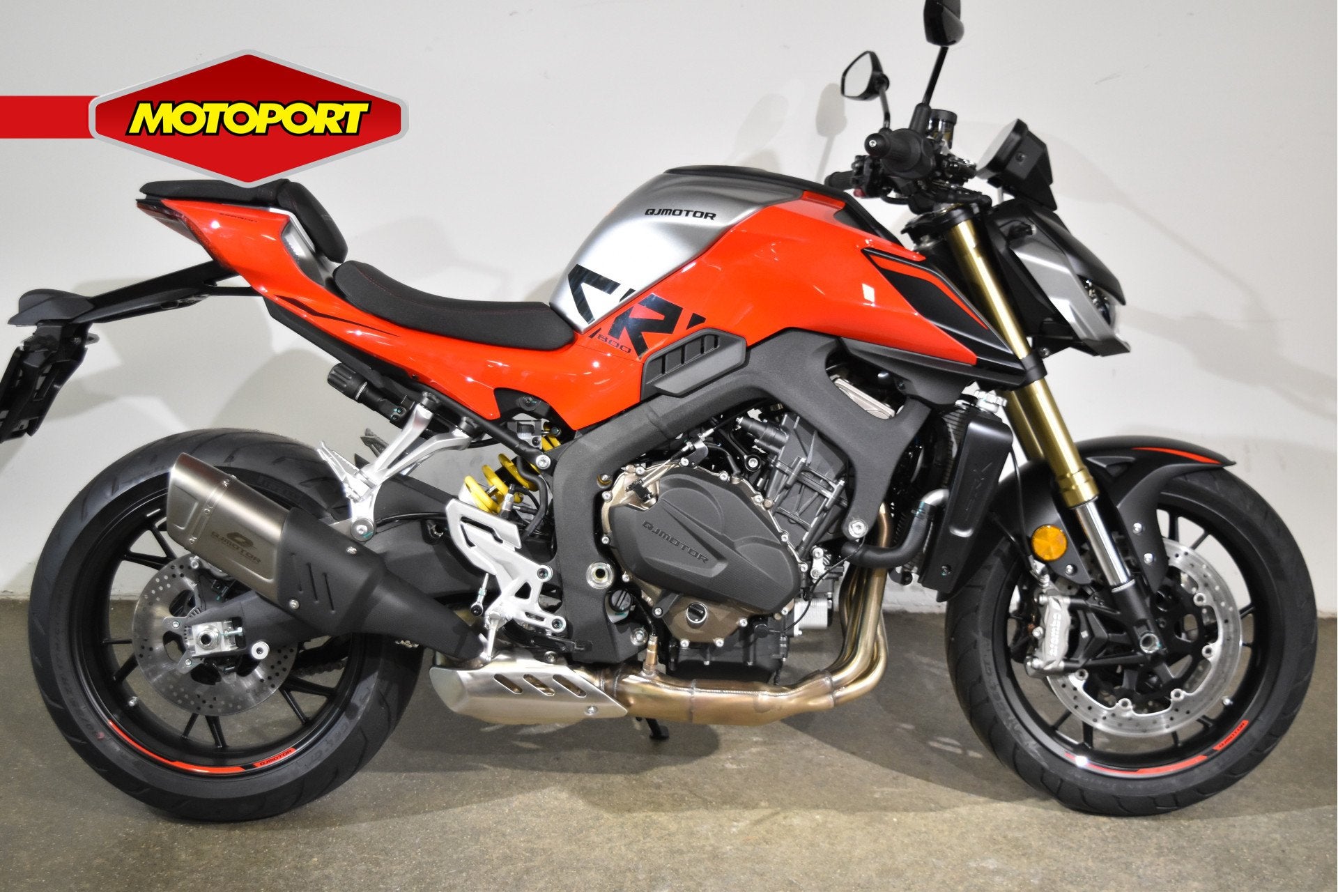 QJMOTOR SRK 800 (bj 2026), Motoren, 778 cc, Meer dan 35 kW, Overig, ABS