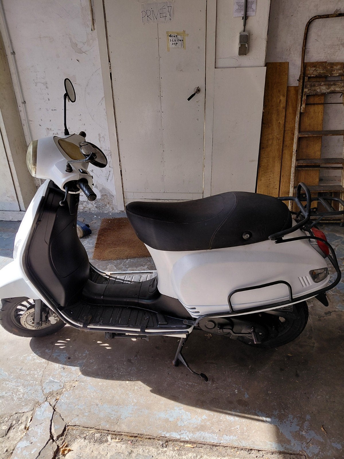 btc scooter met valbeugels, Fietsen en Brommers, Snorfietsen en Snorscooters, Ophalen of Verzenden, Gebruikt, Benzine, Overige merken