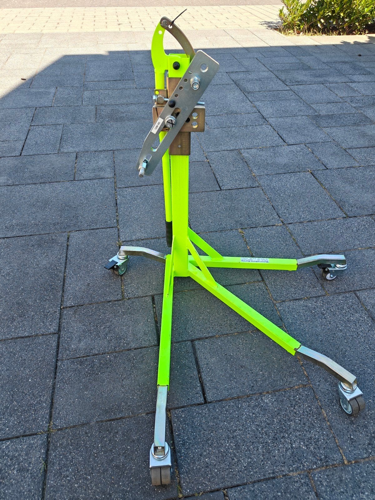Bursig paddock stand voor motorfietsen, Ophalen, Gebruikt