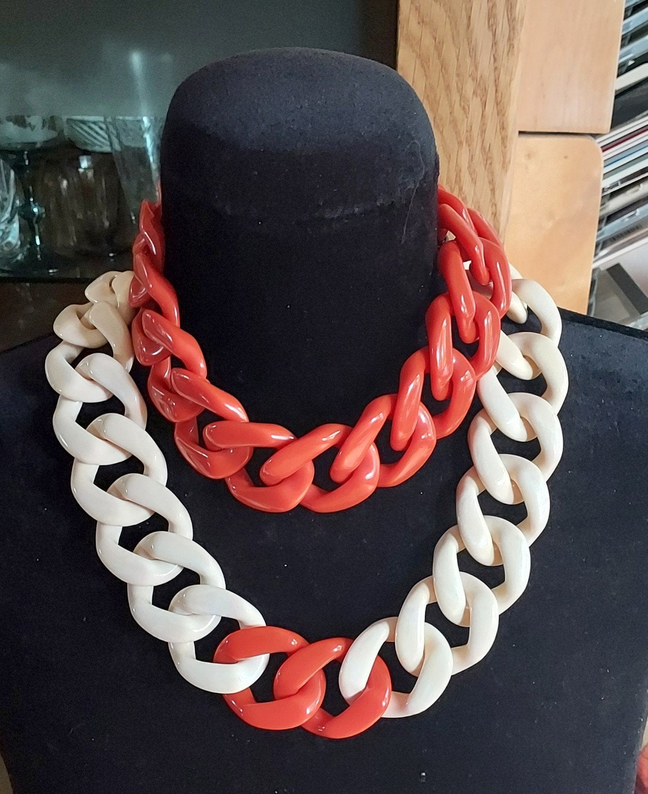 Angela Caputi Giuggiù Set Koraal/Wit Schakelketting Armband, Overige materialen, Verstelbaar, Overige kleuren, Ophalen of Verzenden
