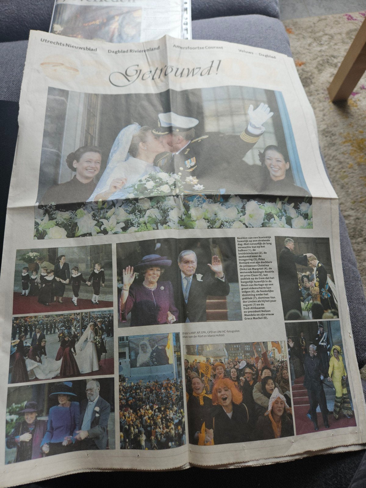 Utrechts Nieuwsblad - Getrouwd! Koninklijk Huwelijk, Ophalen of Verzenden, Gelezen, Krant