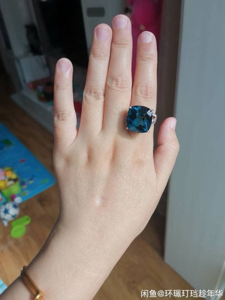 Prachtige ring van 18k goud, 44 diamanten & 10ct grote Topaz, Sieraden, Tassen en Uiterlijk, Ringen, 18 tot 19, Wit, Ophalen of Verzenden