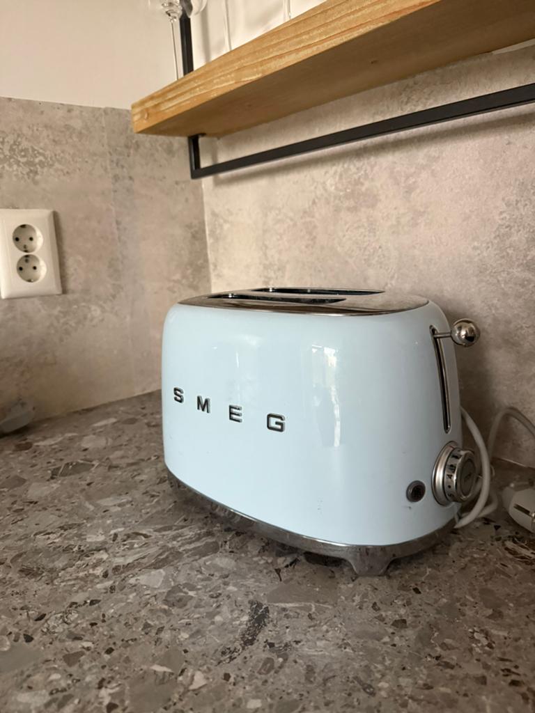 SMEG retro broodrooster pastelblauw / lichtblauw, Witgoed en Apparatuur, Broodroosters, Ophalen of Verzenden, Zo goed als nieuw