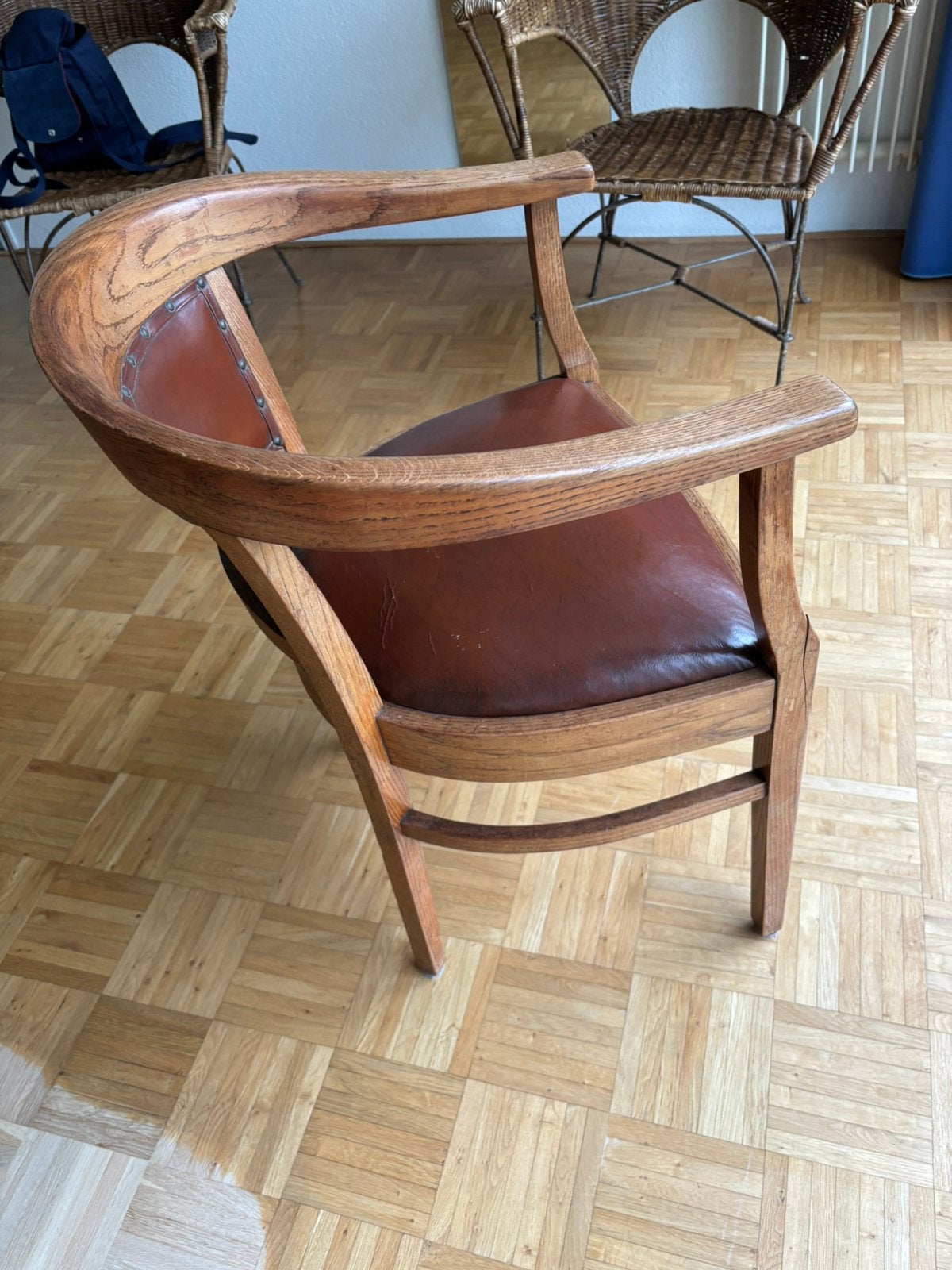 Antieke eikenhouten leunstoel, Ophalen