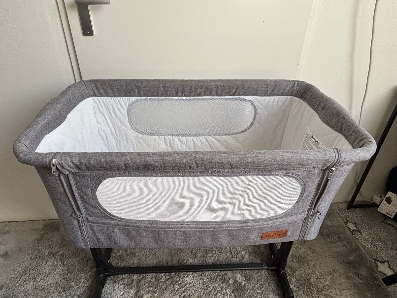 Co-sleeper/wiegje Beeyu - Grijs, Ophalen, Zo goed als nieuw, Wieg