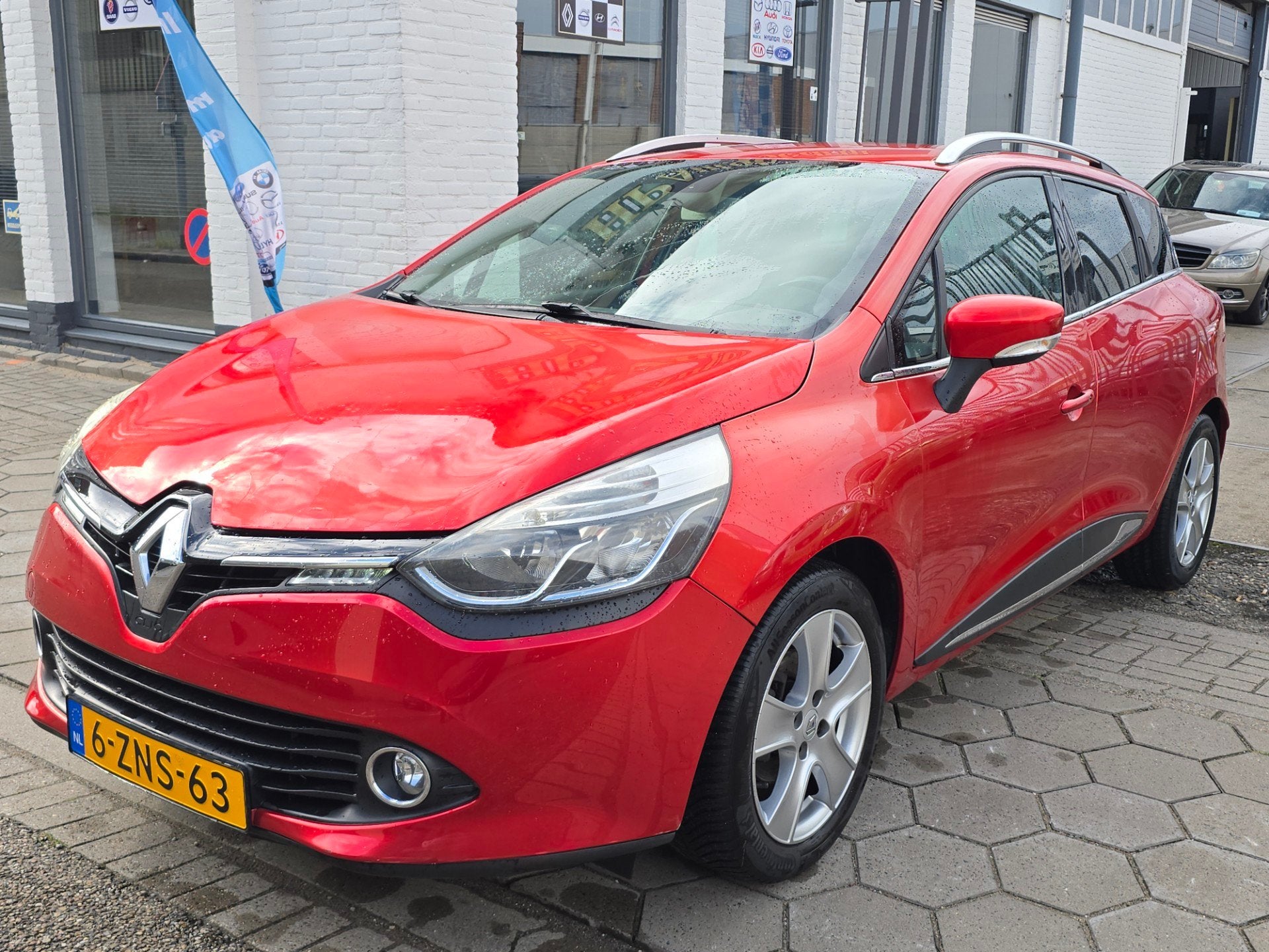 Renault Clio Estate 1.2 Dynamique*automaat*navi*airco*trekha, Euro 5, Gebruikt, 4 cilinders, Start-stop-systeem