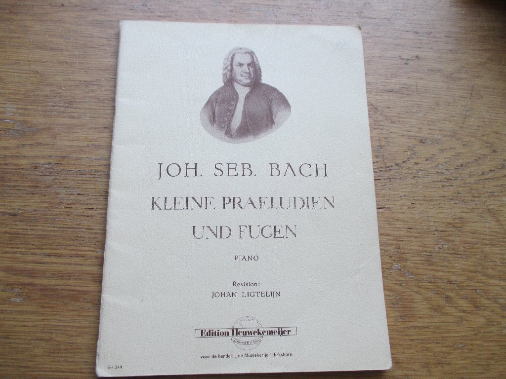 BACH - KLEINE PRAELUDIEN UND FUGEN- PIANO, Muziek en Instrumenten, Bladmuziek, Gebruikt, Klassiek, Ophalen of Verzenden, Artiest of Componist