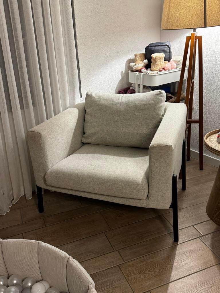 Fauteuil beige grijs zand kleur, Ophalen, Eenpersoons, 75 tot 100 cm, Zo goed als nieuw