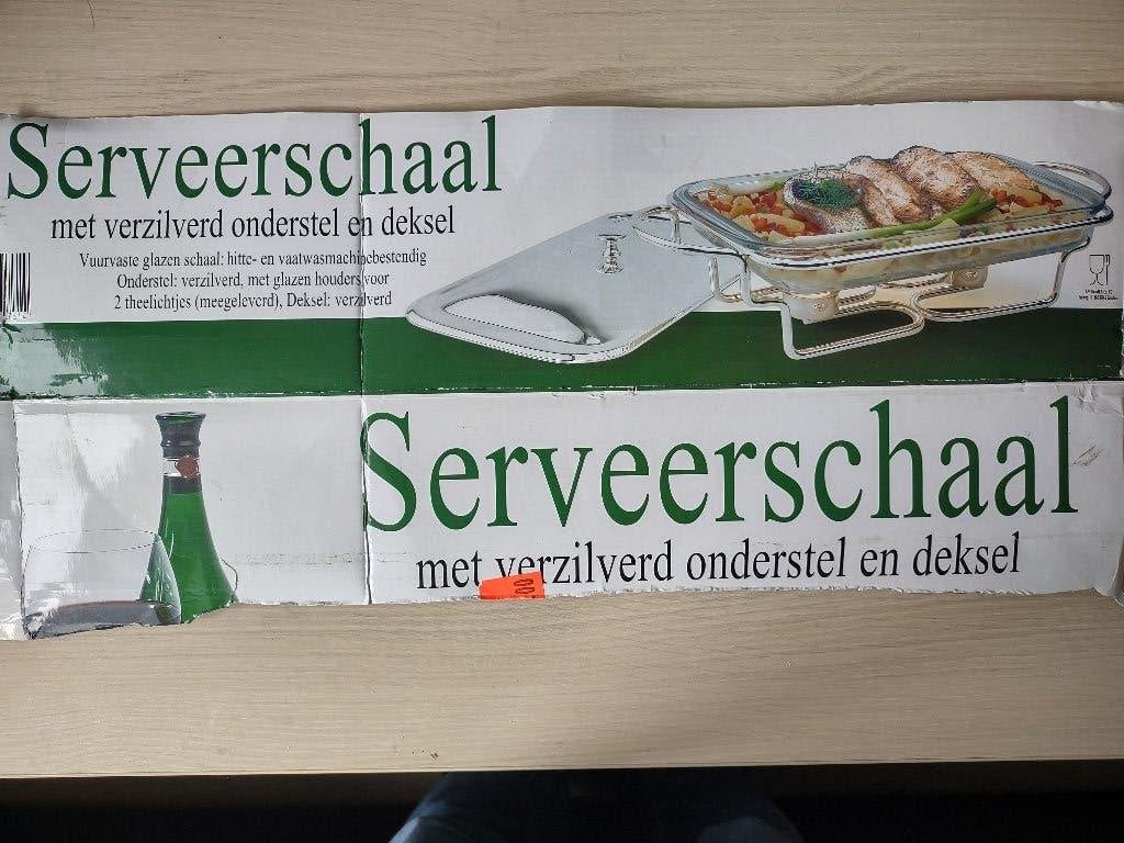 Serveerschaal met verzilverd onderstel en deksel, Huis en Inrichting, Overige materialen, Overige merken, Ophalen of Verzenden