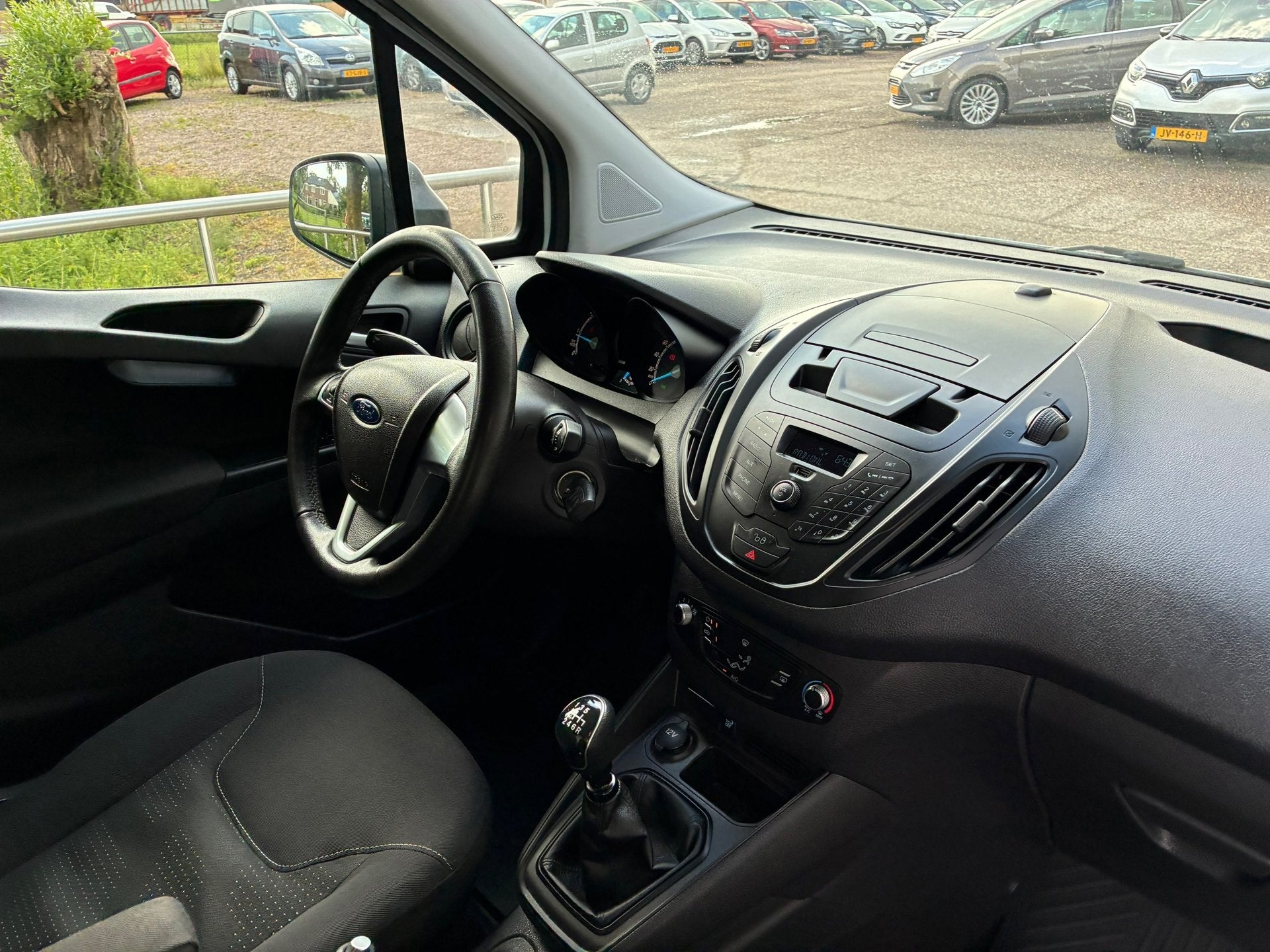 Ford Transit Courier 1.5 TDCI Trend | Airco + Radio + Schuif, Auto's, Voorwielaandrijving, Stof, Gebruikt, 4 cilinders