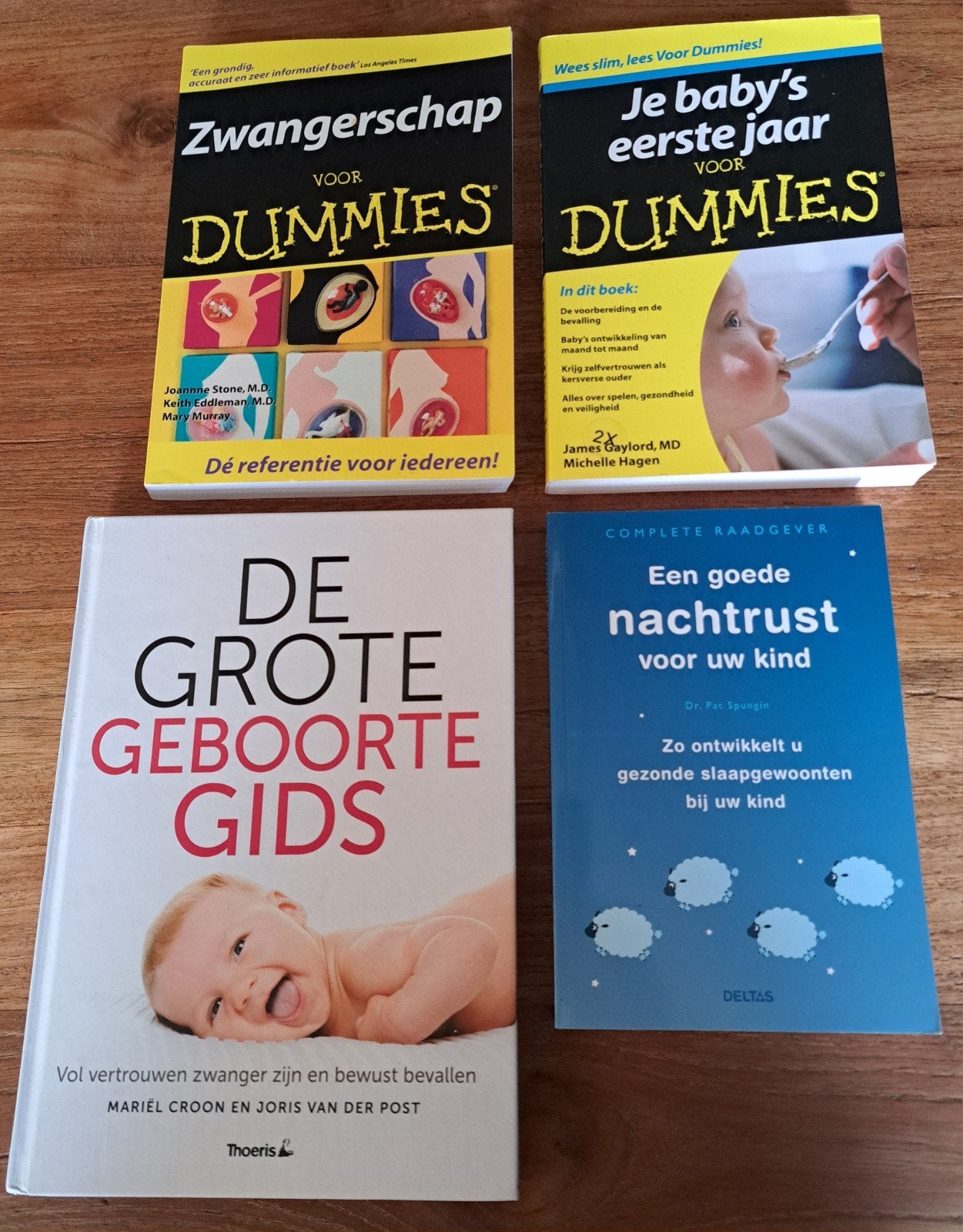 Compleet zwangerschaps- en baby boekenpakket (4 boeken), Ophalen of Verzenden, Zo goed als nieuw, Zwangerschap en Bevalling