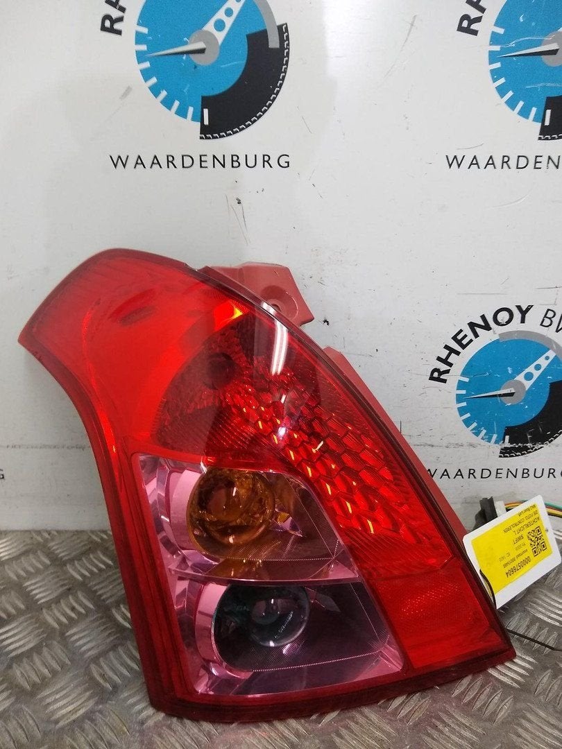 SUZUKI SWIFT 1.3 Shogun ACHTERLICHT L 2008, Ophalen of Verzenden, Gebruikt, Stiba lid