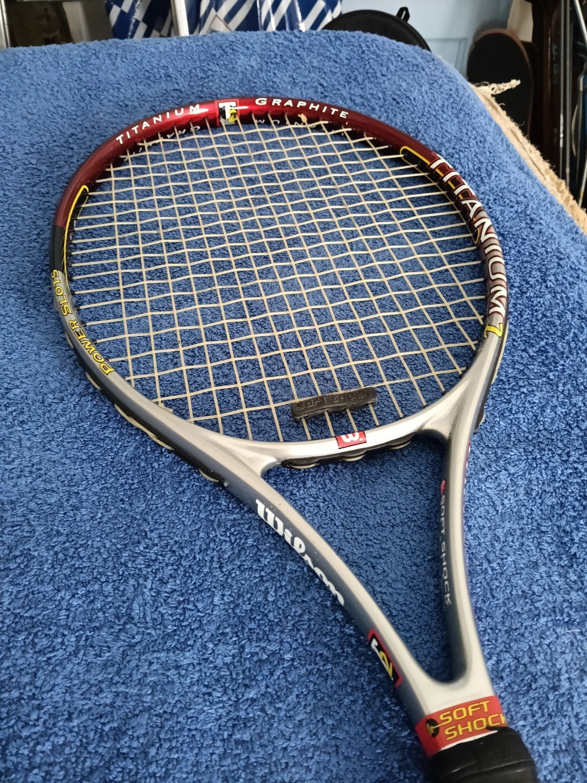 WILSON GRAPHITE TITANIUM 2 SOFT SHOCK POWER SLOTS RACKET, Ophalen, Racket, Wilson, L3