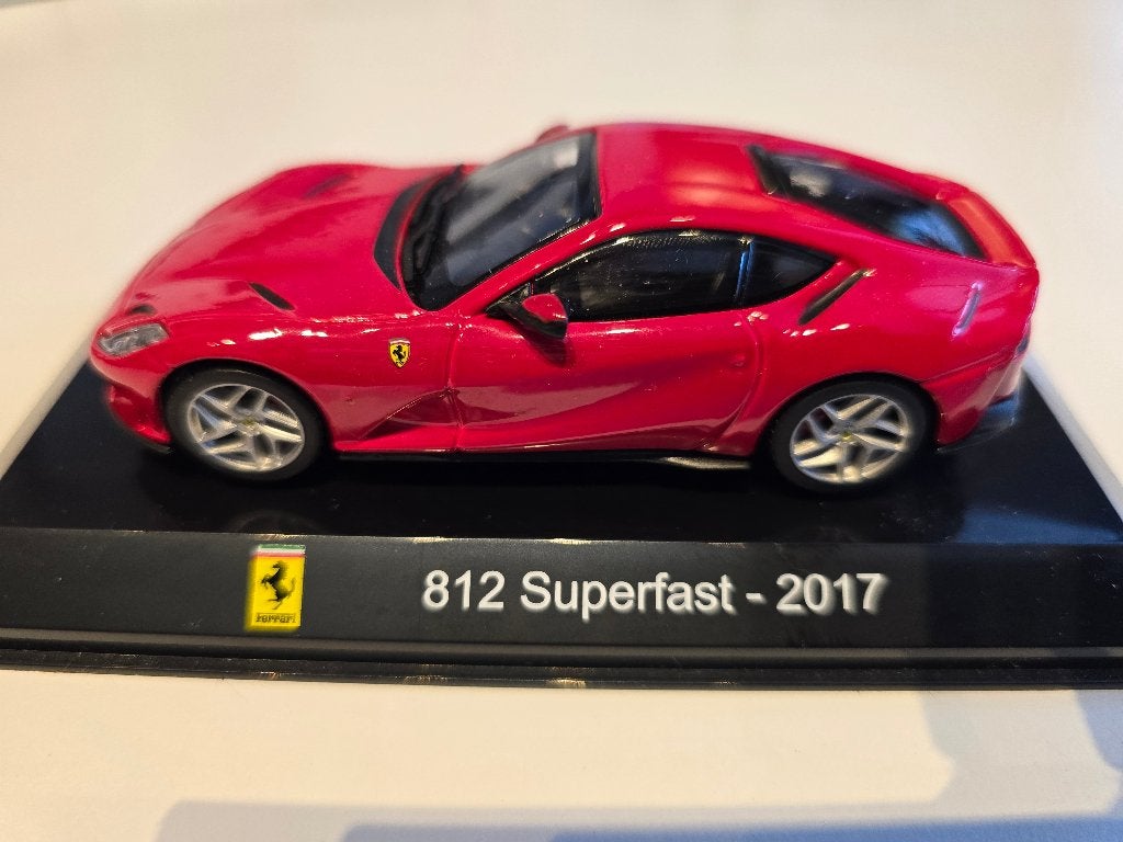 Ferrari 812 Superfast 2017 1/43, Hobby en Vrije tijd, Modelauto's | 1:43, Ophalen of Verzenden, Gebruikt, Auto, Overige merken
