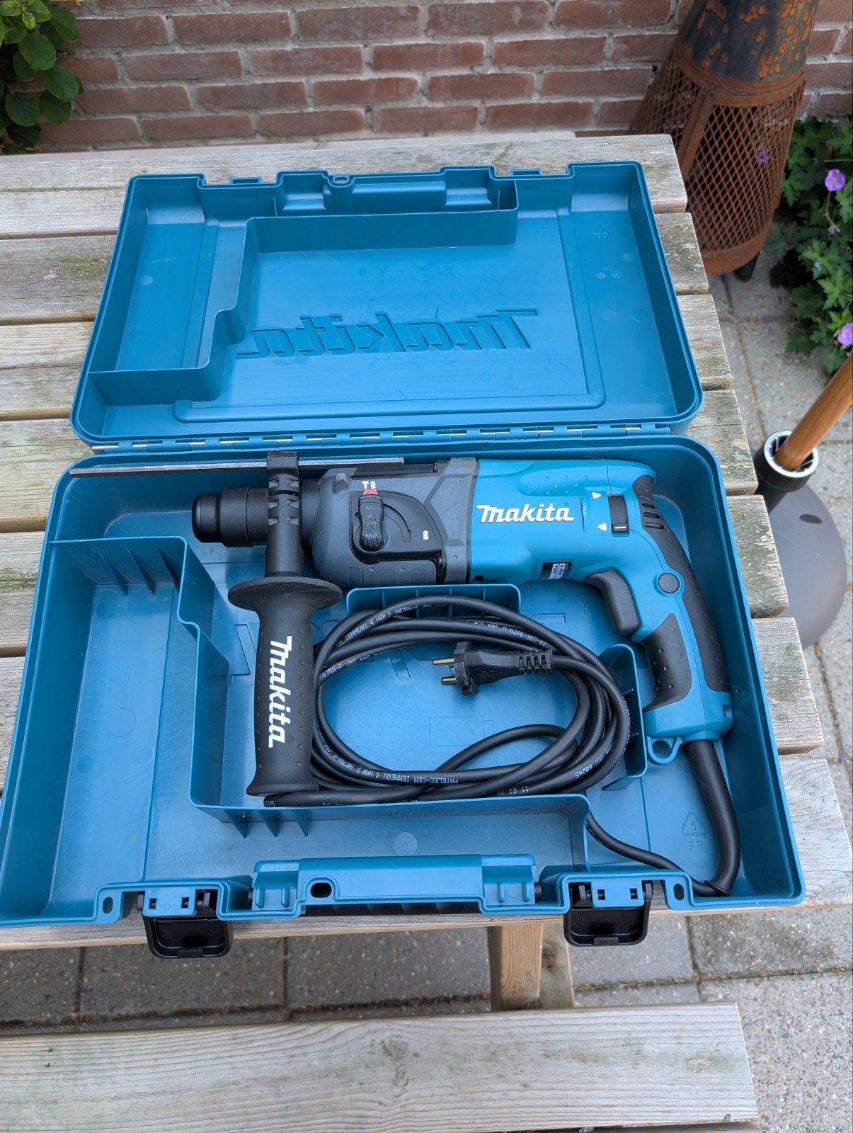 Makita HR2230 Boorhamer, Ophalen, Boor- en/of Breekhamer