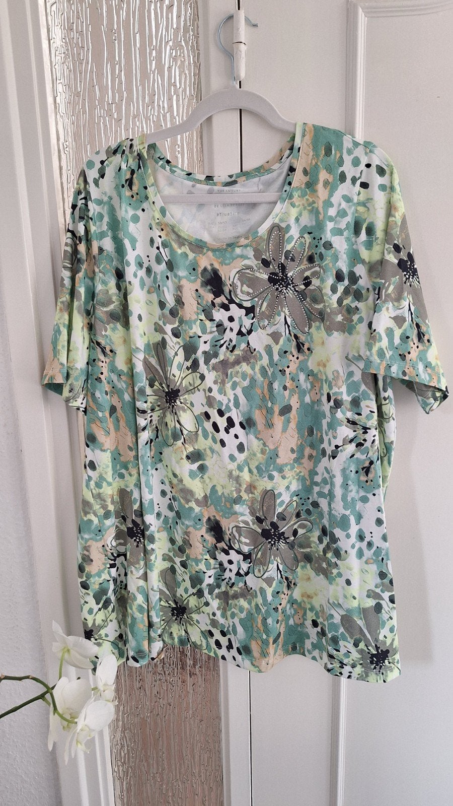 Dames T-shirt met bloemenprint en strass - Maat 56/58, Maat 46/48 (XL) of groter, Ophalen of Verzenden, Korte mouw, Groen