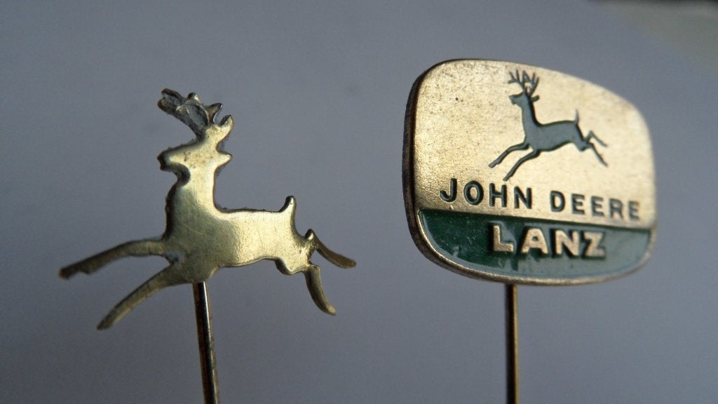 John Deere Lanz oldtimertractor speldjes 2 x, Verzenden, Gebruikt, Merk, Speldje of Pin