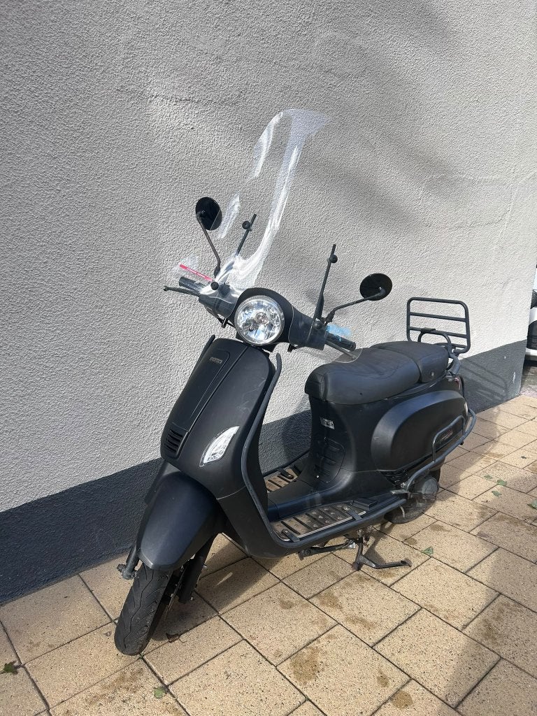 Momo Morino 50 Scooter 2021 -19.152 km -Onderhoud uitgevoerd, Fietsen en Brommers, Gebruikt, Benzine, Ophalen, Overige merken