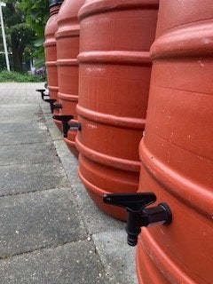 Regentonnen, nu met gemonteerde Kraan!!!, Ophalen, Kunststof, Met kraantje, 150 liter of meer