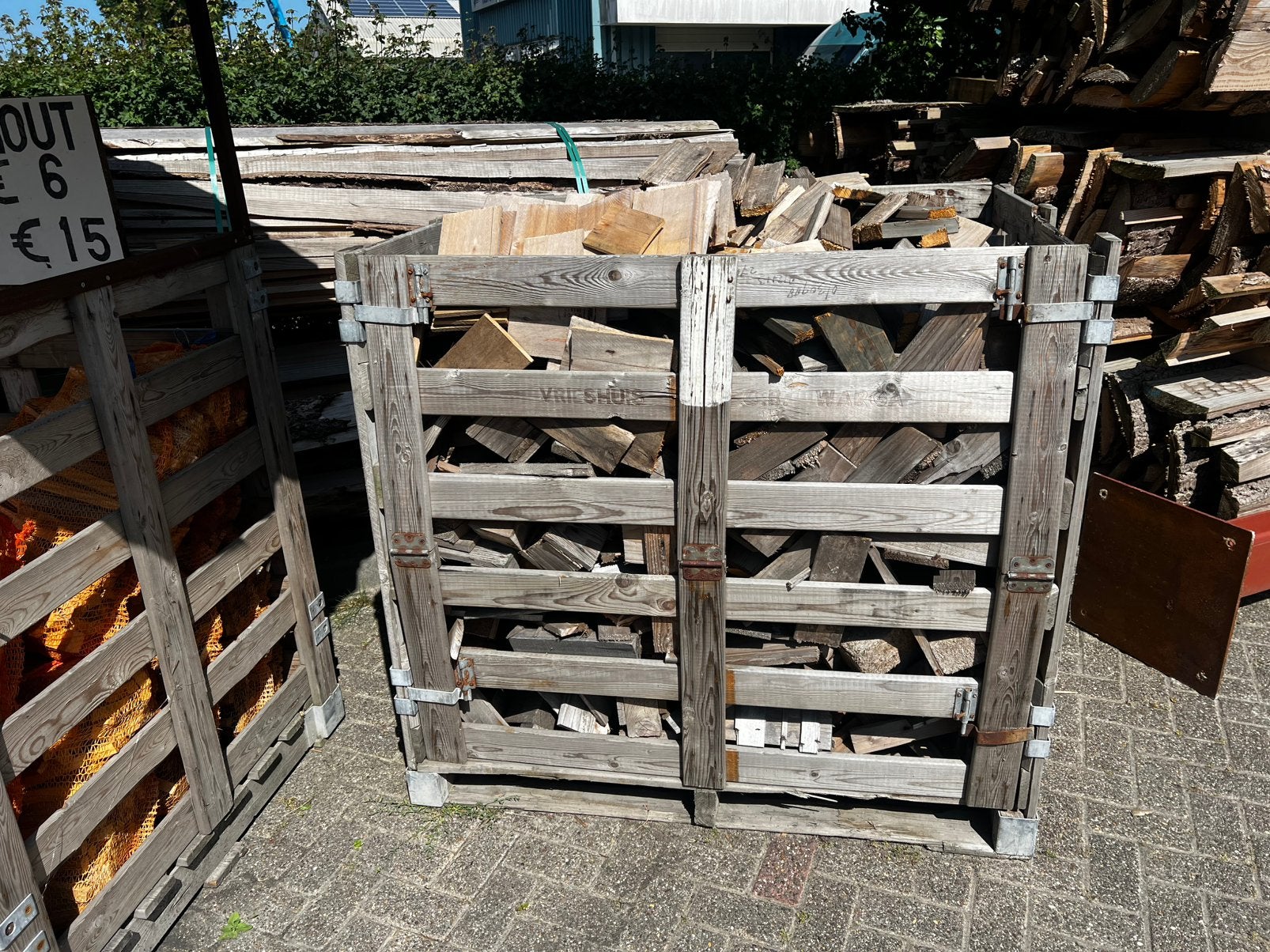 Brandhout in bewaarkist 1,6 m3, Minder dan 3 m³, Ophalen