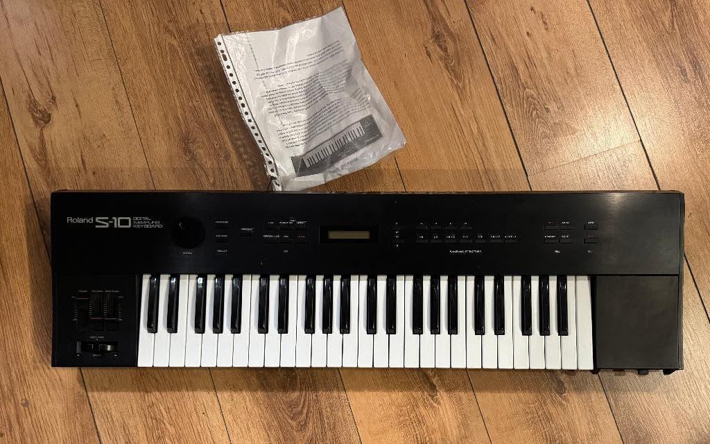 ROLAND S10 Sampler Keyboard, Roland, Ophalen of Verzenden, Aanslaggevoelig, 61 toetsen