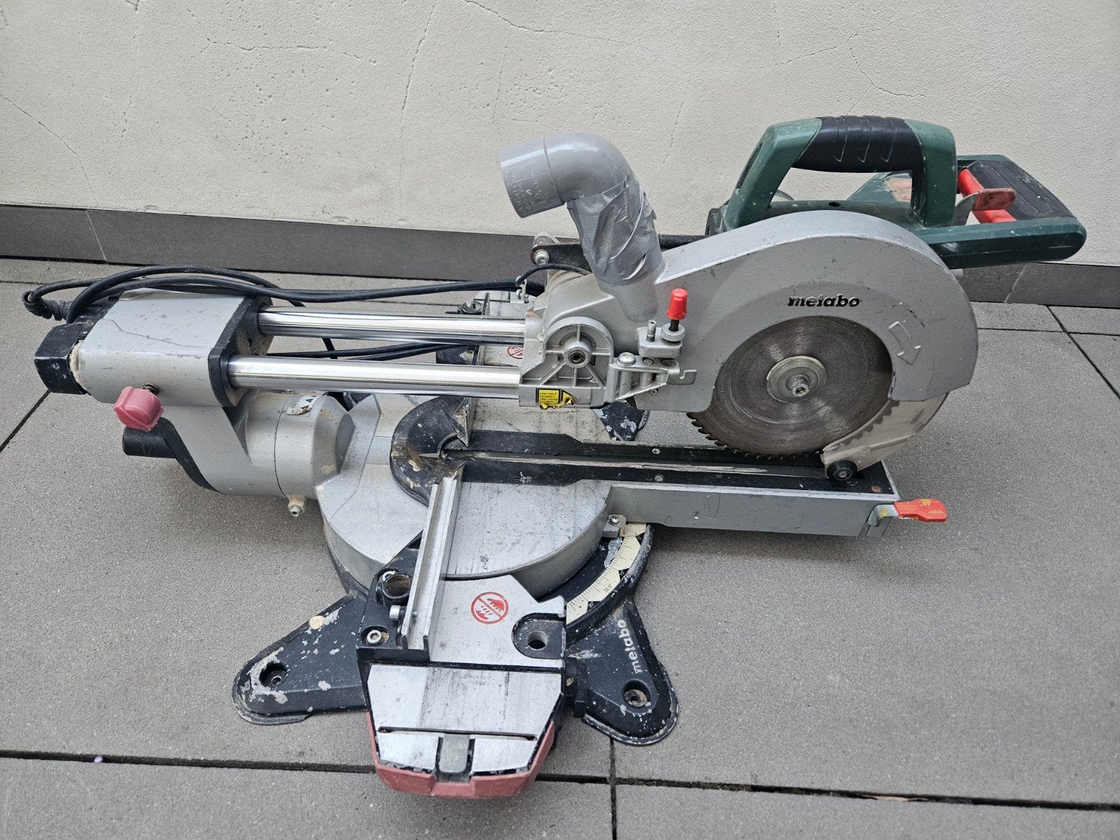 Metabo afkortzaag, Doe-het-zelf en Verbouw, Gereedschap | Zaagmachines, Gebruikt, Ophalen of Verzenden, Afkortzaag, 30 tot 70 mm