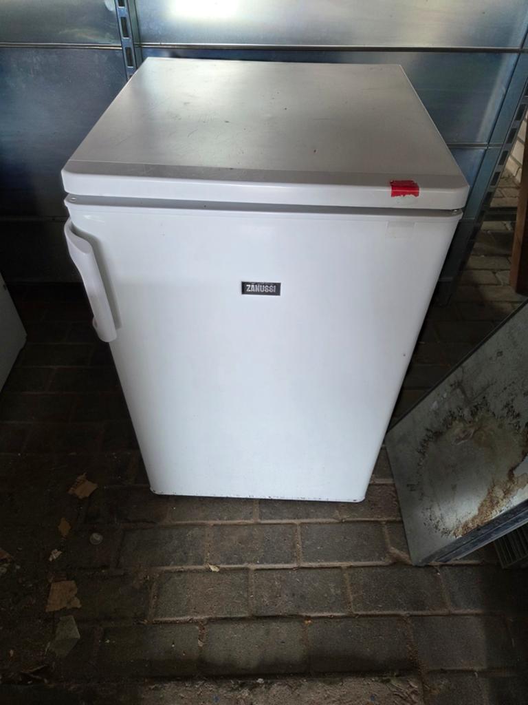 Oudere  koelkastje handig bij BBQ, Ophalen, Gebruikt, Minder dan 60 cm, Minder dan 85 cm