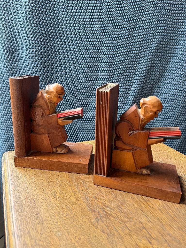 Vintage houten boekensteunen - monniken met boeken, Ophalen, Gebruikt