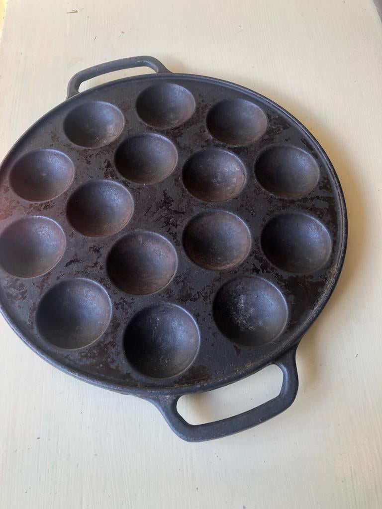 Gietijzeren Poffertjespan voor 15 Poffertjes, Huis en Inrichting, Keuken | Potten en Pannen, Gebruikt, Overige typen, Gietijzer