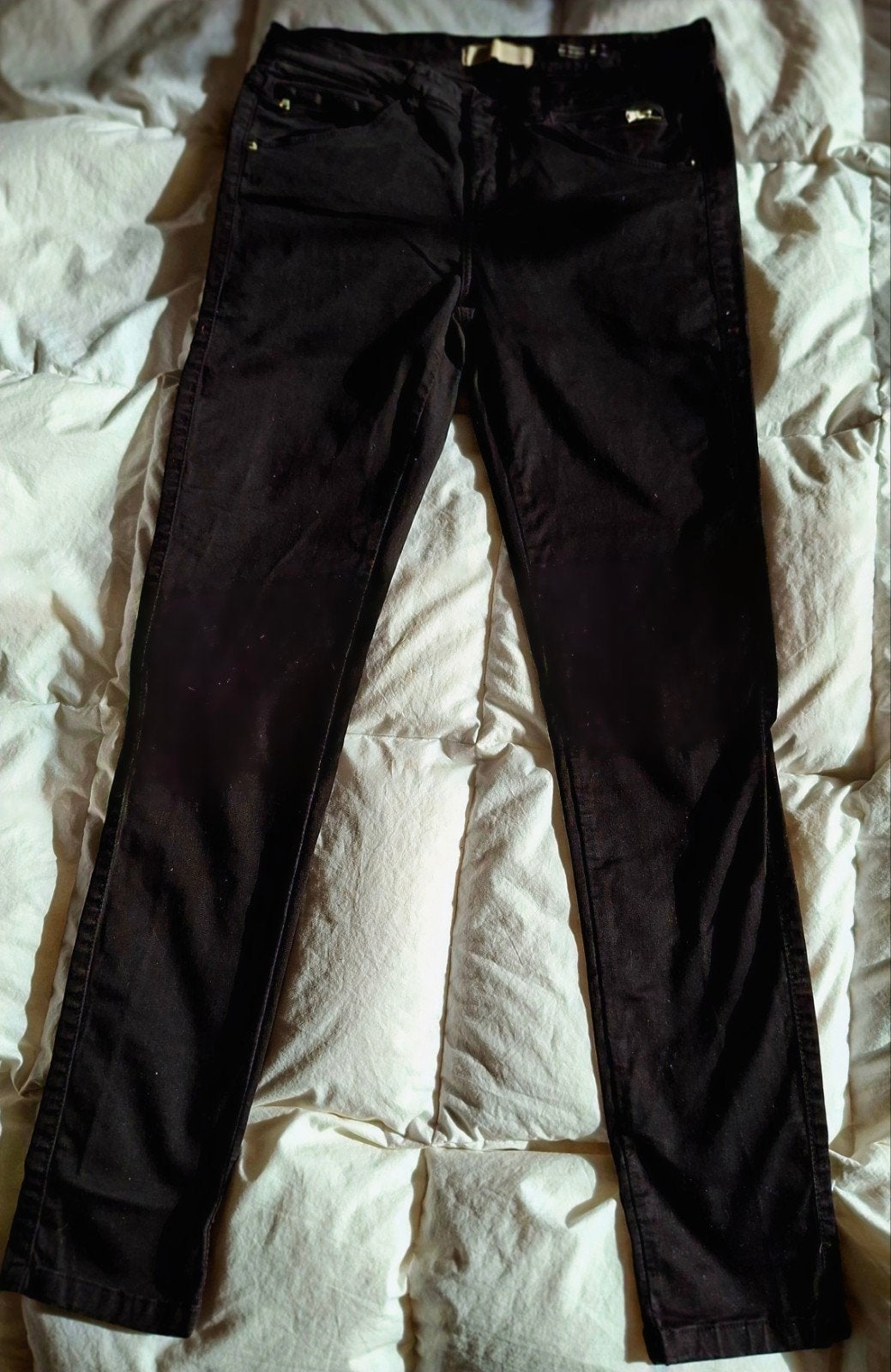 Bershka Bottoms Girls Zwarte Broek Maat 42, Zwart, Ophalen of Verzenden, Zo goed als nieuw, W33 - W36 (confectie 42/44)