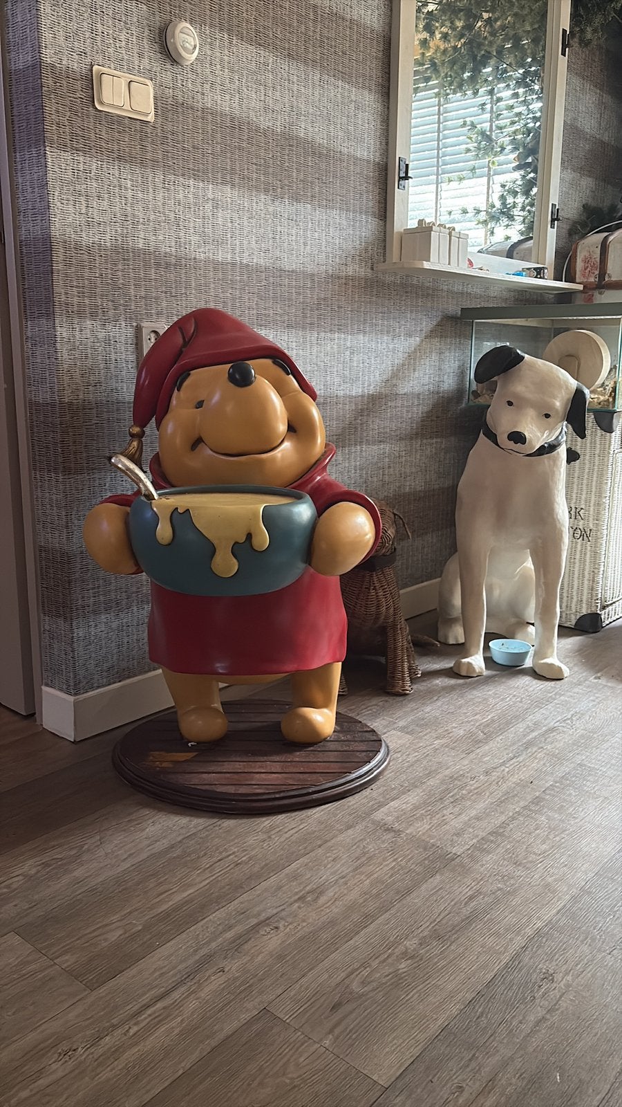 Winnie de poeh beeld bijna meter hoog, Verzamelen, Disney, Ophalen, Winnie de Poeh of vrienden, Zo goed als nieuw, Beeldje of Figuurtje