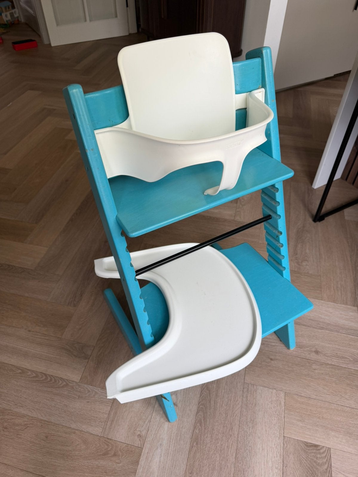 Stokke Tripp Trapp blauw met Baby Set en eetblad, Ophalen, Gebruikt, Meegroeistoel, Afneembaar eetblad