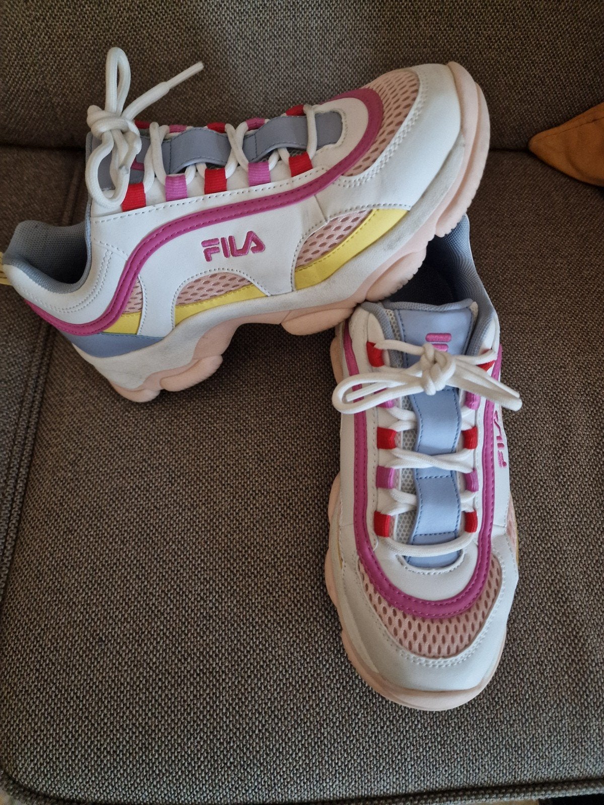 Fila sneakers maat 39 - Zo goed als nieuw, Wit, Ophalen of Verzenden, Fila, Sneakers of Gympen