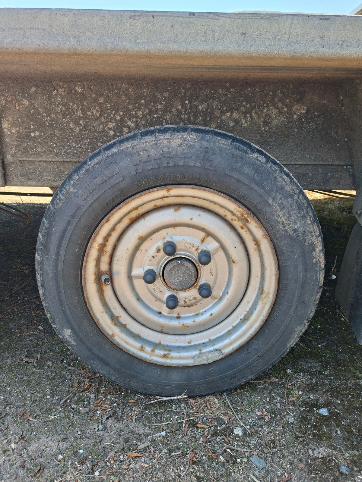 4x 12" velg  5 gaats  aanhanger  zonder banden., Ophalen, Gebruikt