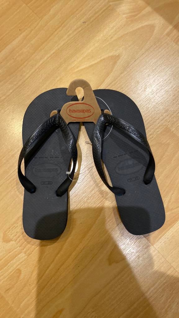 Havainanas slippers NIEUW, Ophalen of Verzenden, Zo goed als nieuw, Zwart