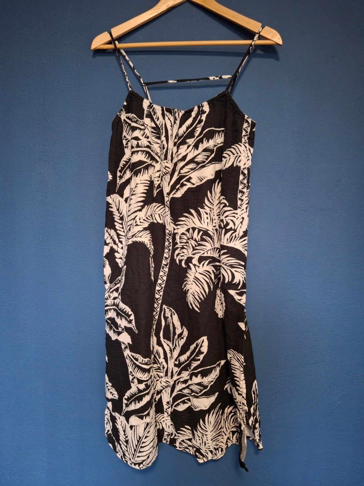 H&M Zwart-witte jurk met palmboomprint, H&M, Zwart, Ophalen of Verzenden, Zo goed als nieuw