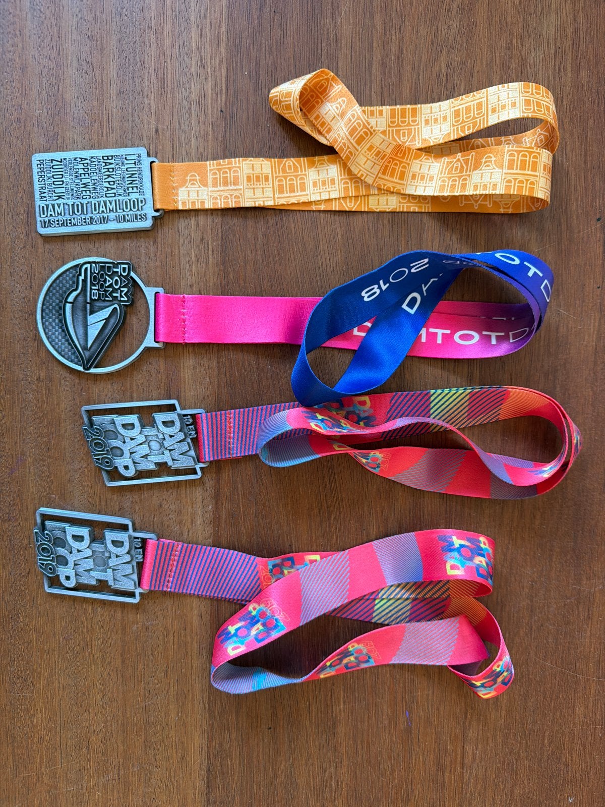 Dam tot Damloop Medailles (2017, 2018, 2019), Ophalen of Verzenden, Overige materialen, Nederland