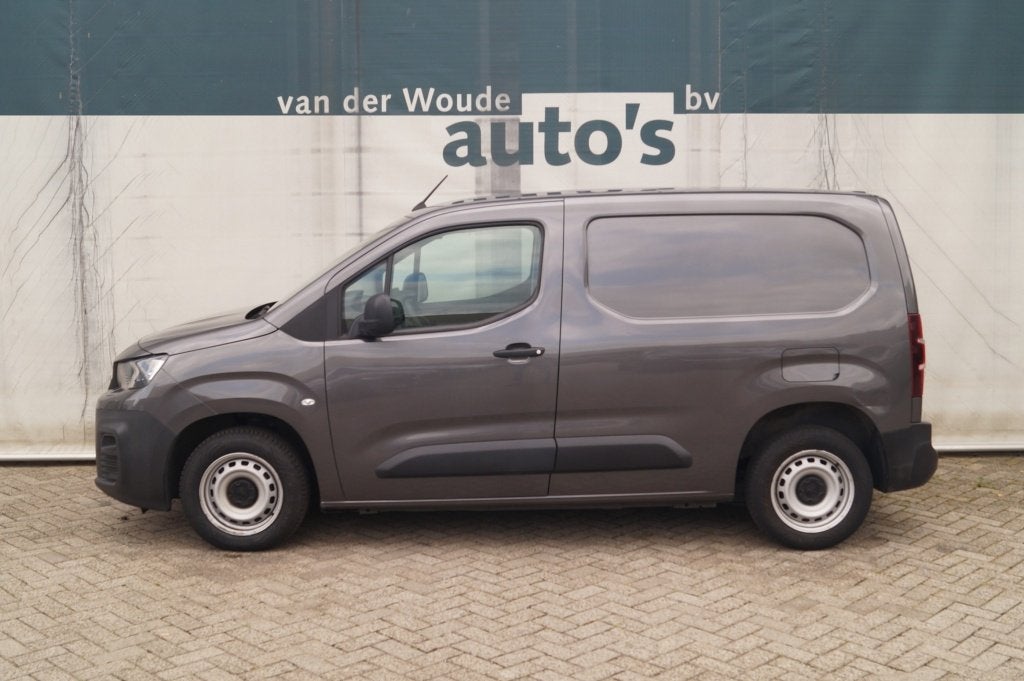 Peugeot Partner 1.5 BlueHDI Asphalt -NAVI-CAM-DAB-, Voorwielaandrijving, Dealer onderhouden, Stof, Gebruikt