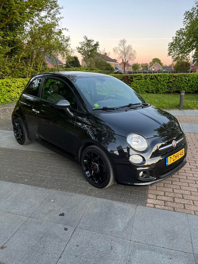 Fiat 500 0.9 80pk Twinair Turbo 2015 Zwart, Auto's, Fiat, Voorwielaandrijving, 31 €/maand, Origineel Nederlands, Handgeschakeld