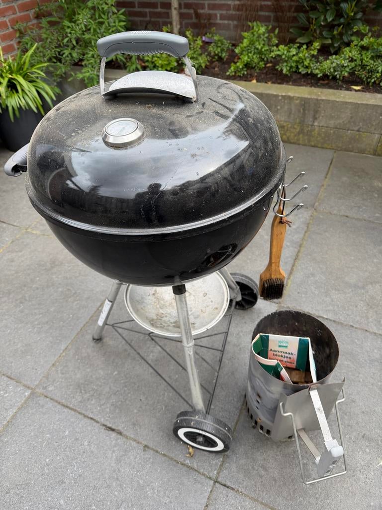 Weber Original Kettle BBQ 47 cm met accessoires, Tuin en Terras, Houtskoolbarbecues, Gebruikt, Met accessoires, Ophalen