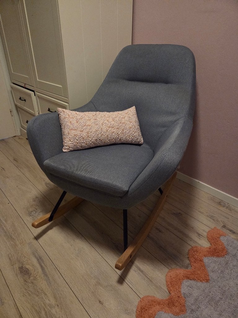 Super nette schommelstoel, Huis en Inrichting, Stoelen, Blauw, Ophalen of Verzenden, Zo goed als nieuw, Stof