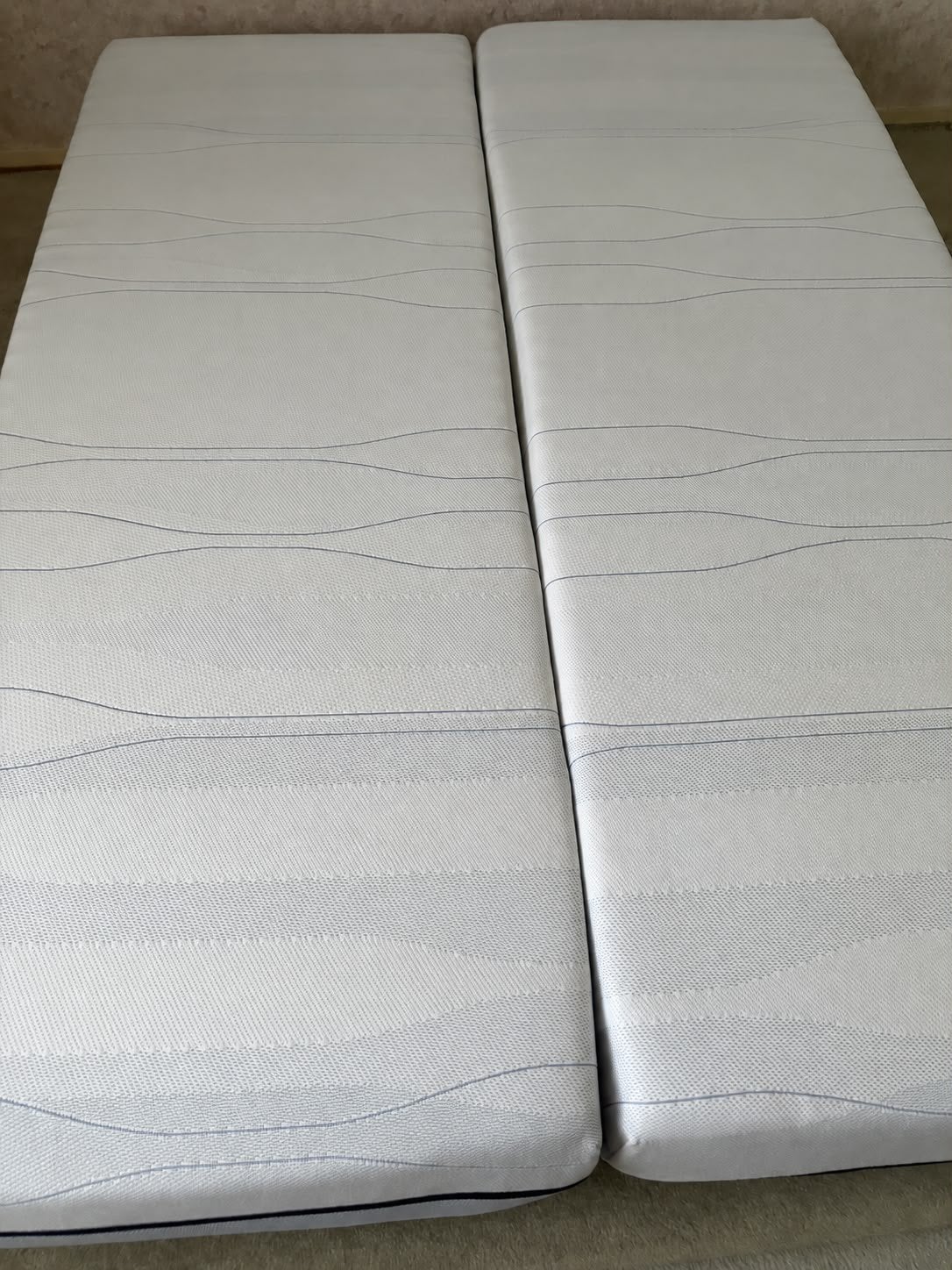 2 x M-Line Slow Motion matras 70 x 200, Ophalen, Gebruikt, 140 cm, Matras